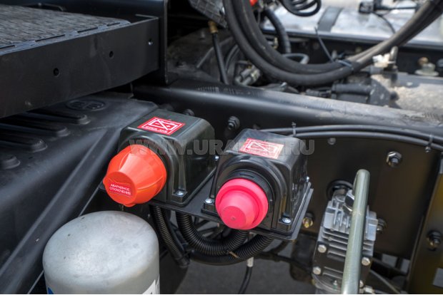 Кнопка отключения массы 