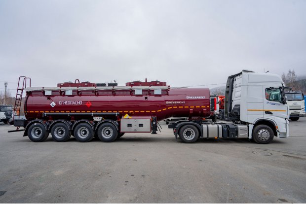 Полуприцеп цистерна для ГСМ ППЦ 32К-42ЛЛ-4 BPW SEVEREST высота ССУ 1150 мм