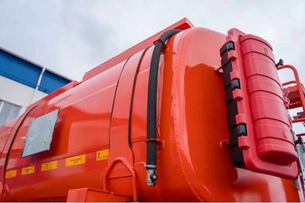 Слив из экологического короба