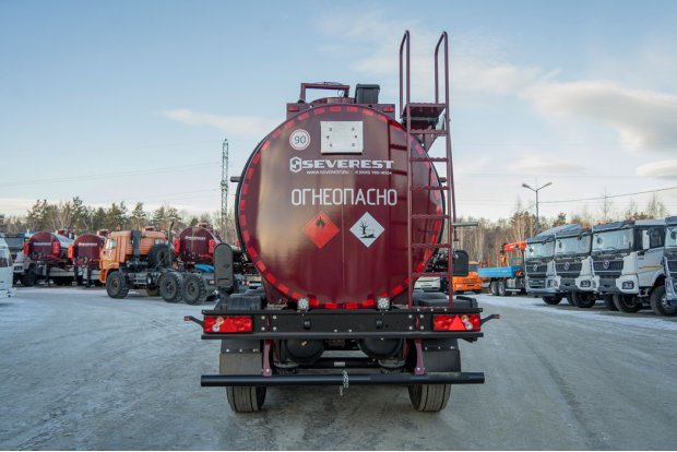 Полуприцеп-цистерна ППЦ 30К-32Л-5Р SEVEREST высота ССУ 1250 мм, дисковые тормоза, рекуперация