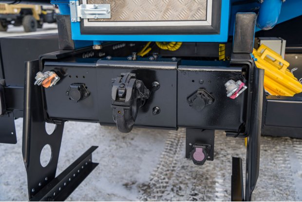 Тягово сцепное устройство