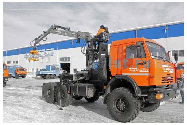 Седельный тягач Камаз с КМУ СФ-85С