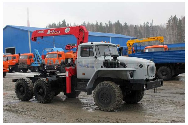 Урал Седельный тягач с КМУ UNIC