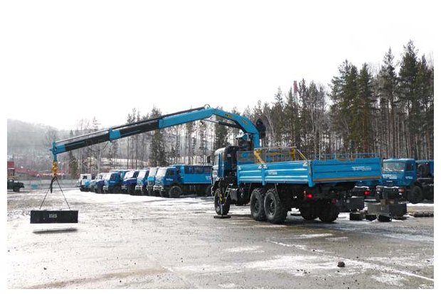 Автомобиль бортовой Камаз 43118 с КМУ