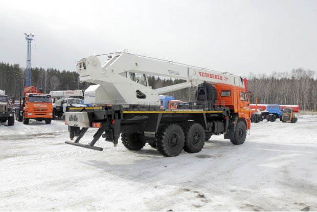 Автокран Челябинец