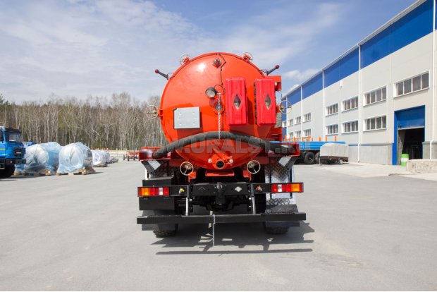 Автоцистерна АКН-10-ОД ВК Урал 5557-82М