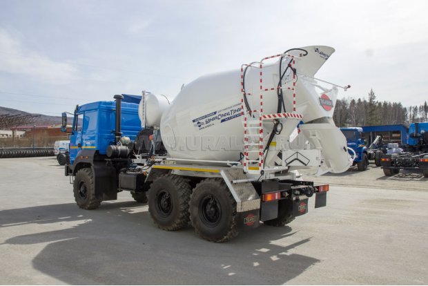 Автобетоносмеситель АБС