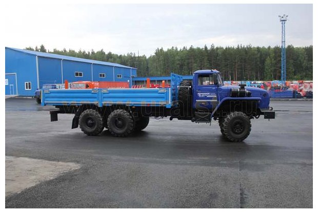 Урал боротовой 4320 с кониками