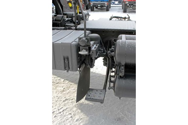 Седельный тягач IVECO-AMT 633910