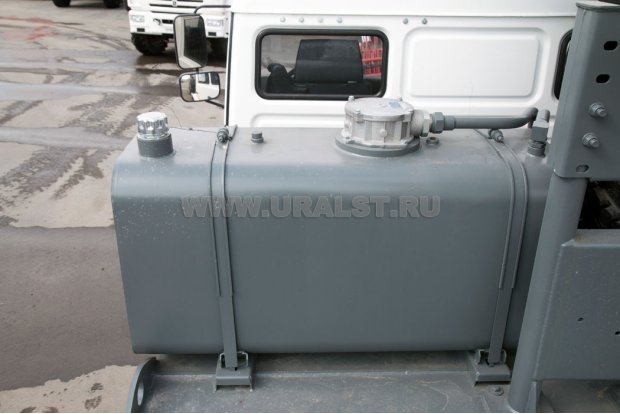 Бак гидросистемы