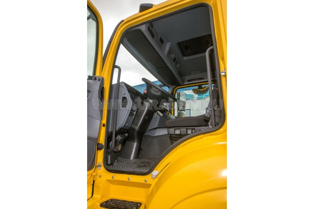 Кабина тягача