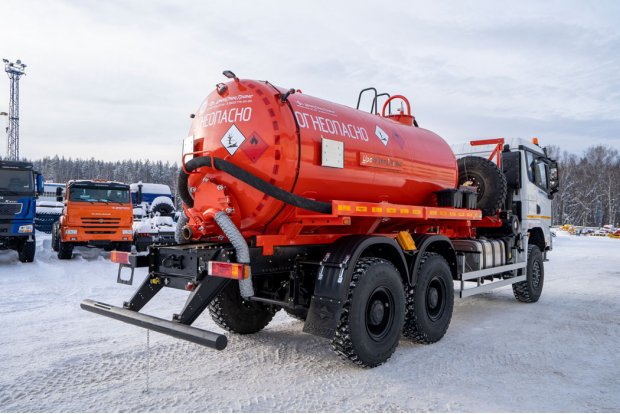 АКН-10 КО-505 УСТ 5453 SHACMAN SX32586V385 6х6, шины 14R20, КБ 4575 мм, ревизионный люк