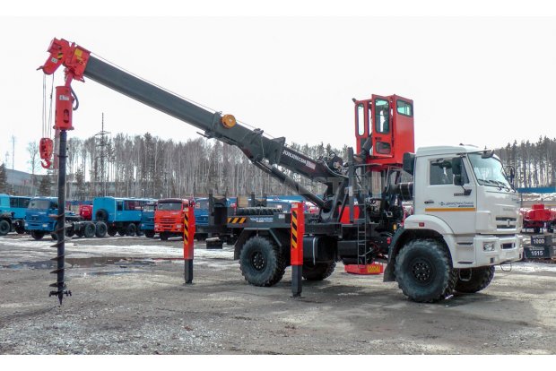 Бурильно-крановая машина БКМ с SOOSAN SA040C УСТ 54535 Камаз 43502 (с кабиной оператора) 