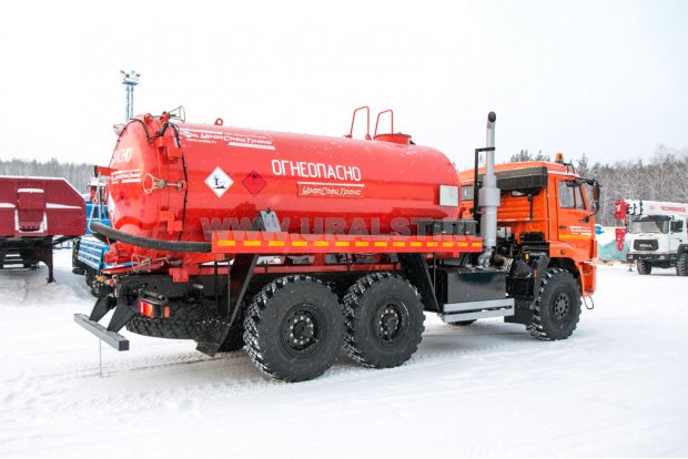 Автоцистерна нефтепромысловая АКН-11-ОД