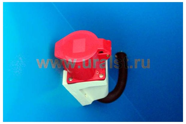 Розетка 380V в отсеке-нише