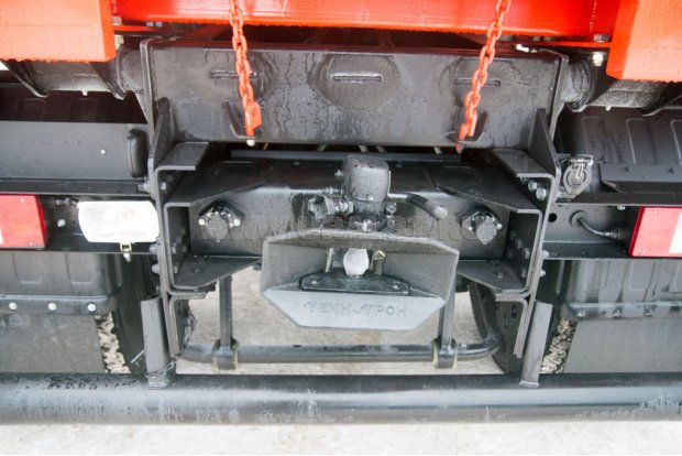 Заднее сцепное устройство