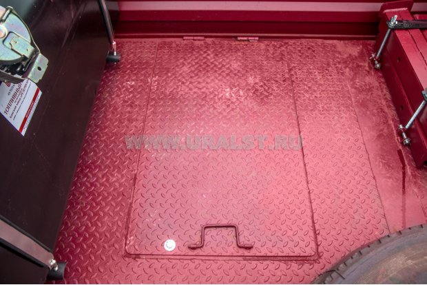 Люк обслуживания ППТ