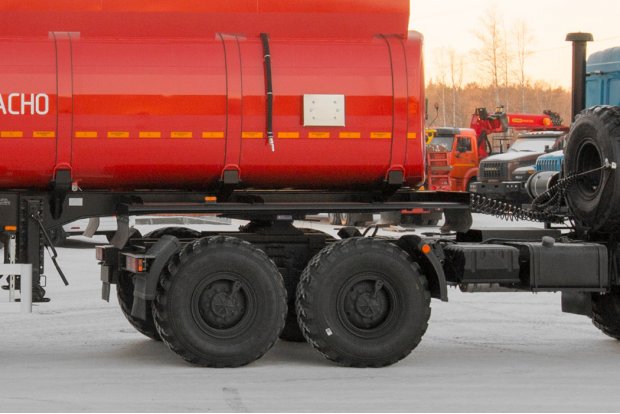 Шкворневой узел