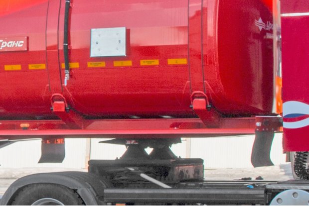 Шкворневой узел