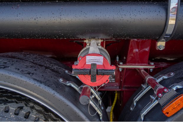 Клапан отвода паров и паровозврата