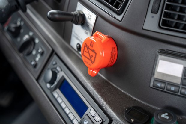 Кнопка отключения массы