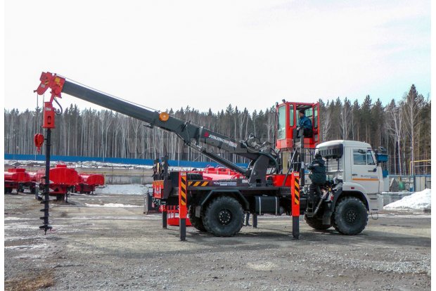 Ямобур Камаз