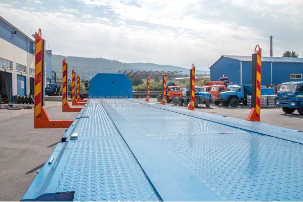 Полуприцеп контейнеровоз ППК 35-32Л-14КБ УСТ-94651 без бортов