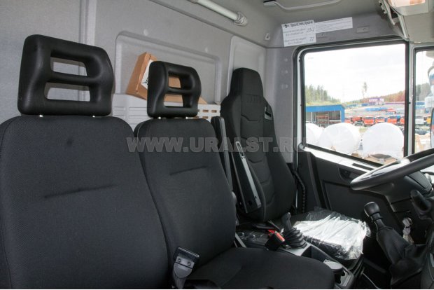 Кабина водителяIVECO-AMT 423900
