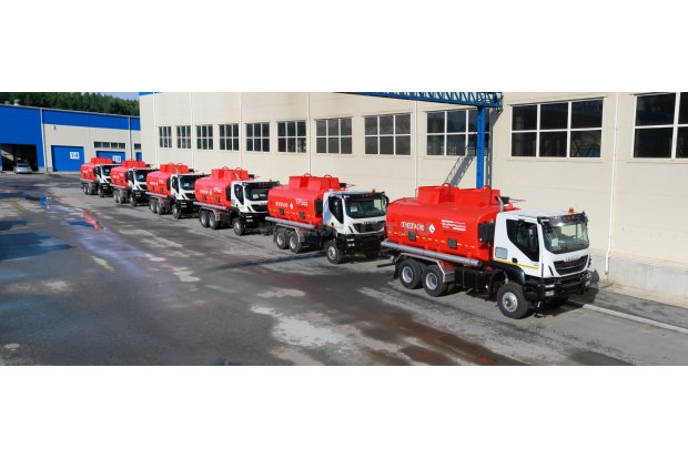 АТЗ-20-2 IVECO TRAKKER УСТ-5453