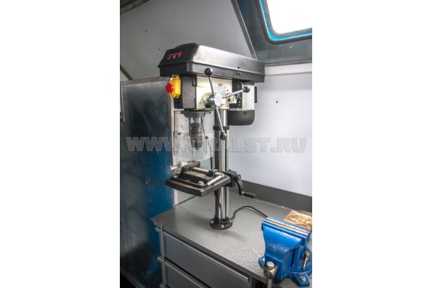 Сверлильный станок