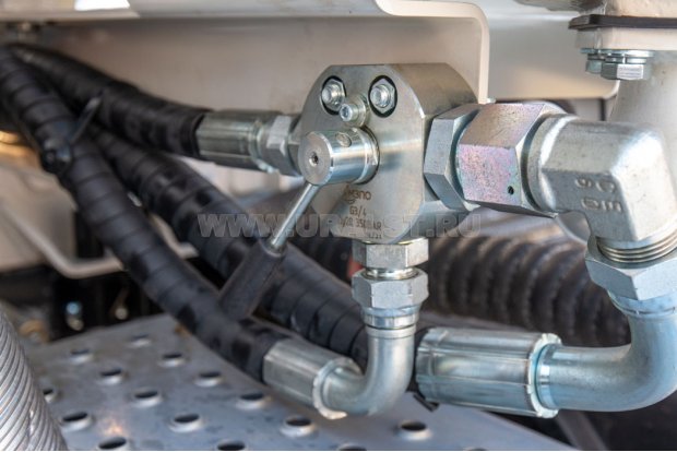 Гидравлический привод насоса