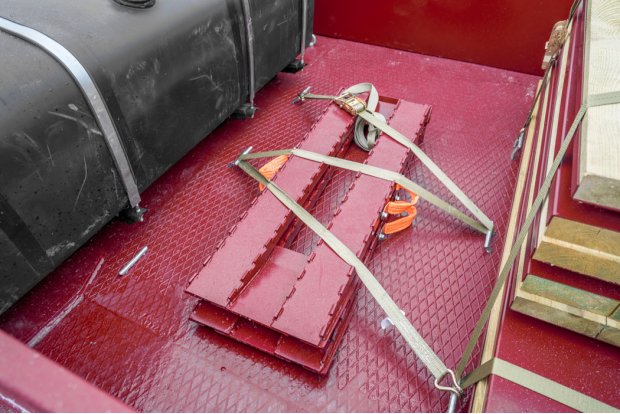 Приставные трапы в транспортном положении