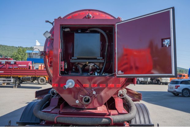 Обогреваемый короб над приемным лючком