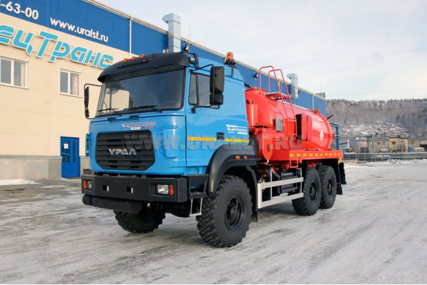 Автоцистерна нефтепромысловая АКН-10-ОД ВК УСТ-5453 на шасси Урал 5557-82М