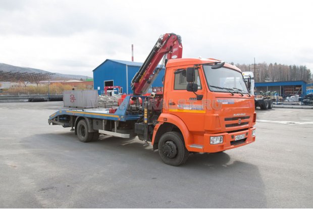 Автоэвакуатор с КМУ