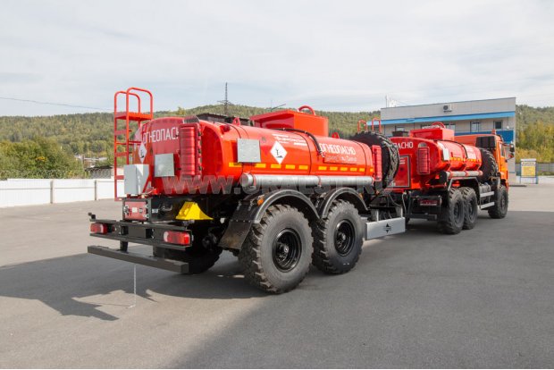 Автотопливозаправщик АТЗ-8 УСТ 5453 Камаз 43118-50 с Прицепом цистерной ПЦ 8-23 УСТ 9465