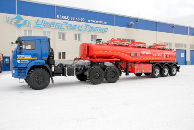 Полуприцеп цистерна для светлых нефтепродуктов (Еврошина)