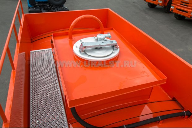 Заливная горловина