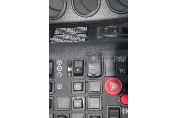 Устройство вызова экстренных служб