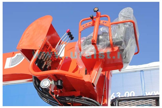 КМУ Kanglim KS1256G-II