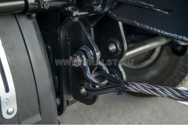 Крепление страховочного троса