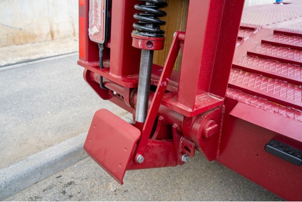 Опоры на заднем свесе