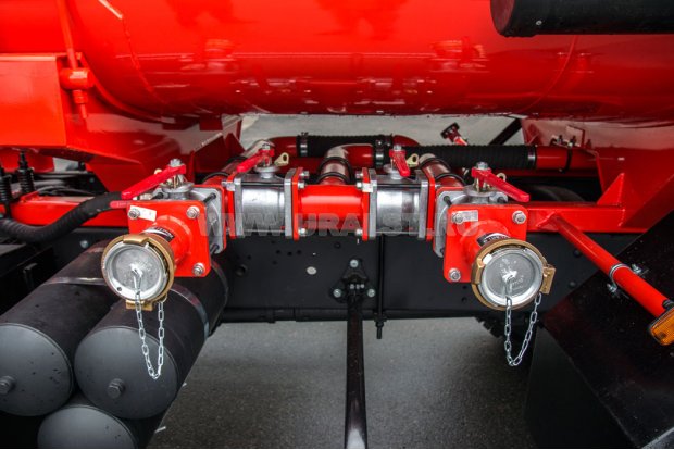 Трубопровод с быстроразъемными соединениями (БРС)