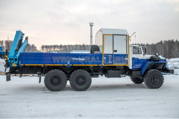 Передвижная авторемонтная мастерская (ПАРМ) УСТ-54534 на шасси Урал 4320-60 с КМУ ИМ-95