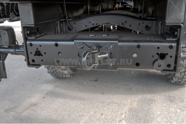 Проушина буксировочная