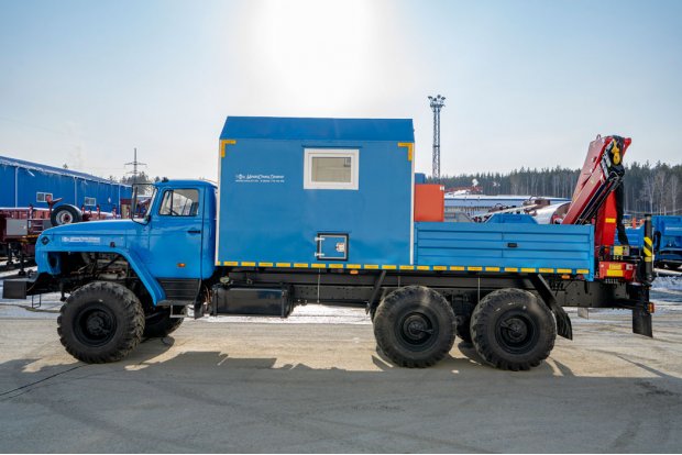 Передвижная авторемонтная мастерская ПАРМ с КМУ ИМ-95 УСТ 5453 Урал 4320-1951-60