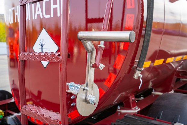 Подъем и опускание защитного ограждения