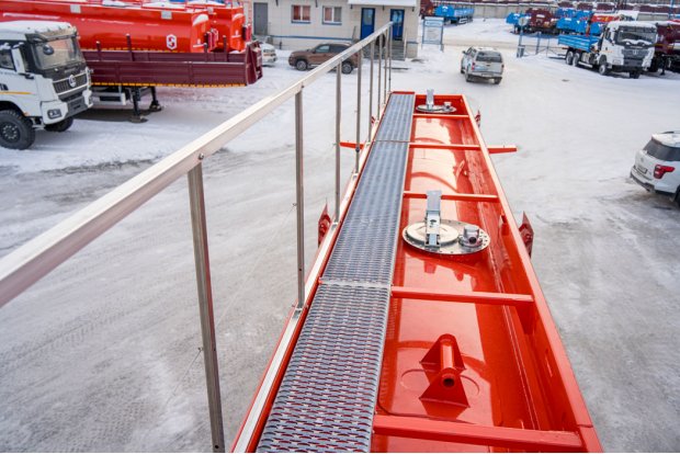 Площадка обслуживания цистерны