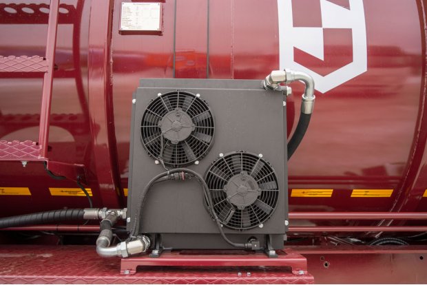 Радиатор охлаждения гидравлической системы