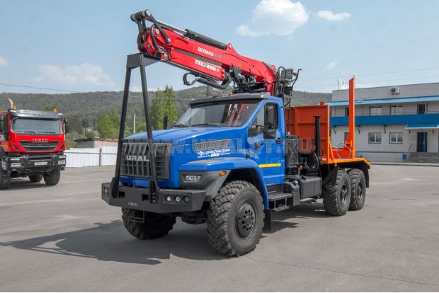 Лесовоз с манипулятором VM10L74 УСТ 5453 Урал NEXT 4320-74Е5